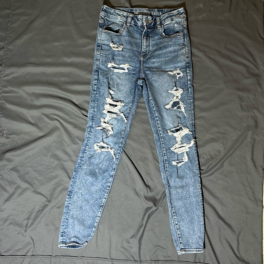 American Eagle Ripped NE(X)T LEVEL STRETCH~Curvy Jeans Size 6